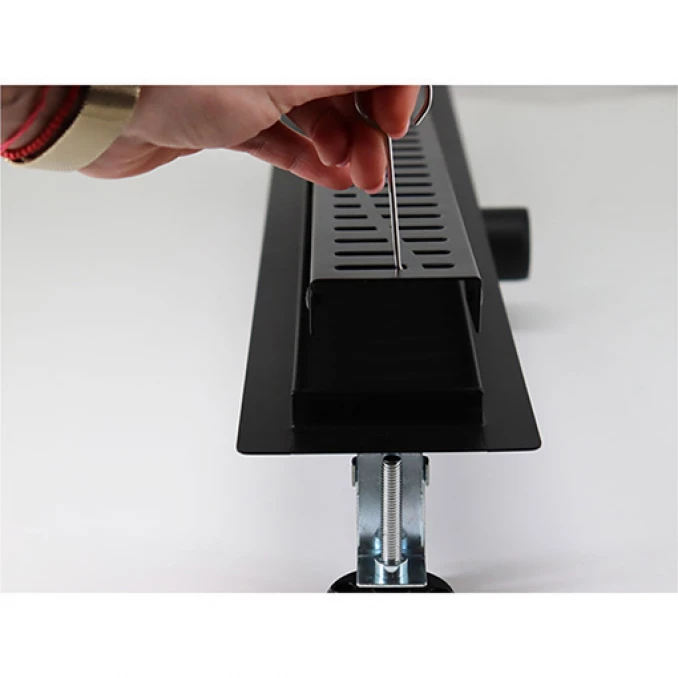 Tuš kanalica PROFIL M WAVE 600 teflon black