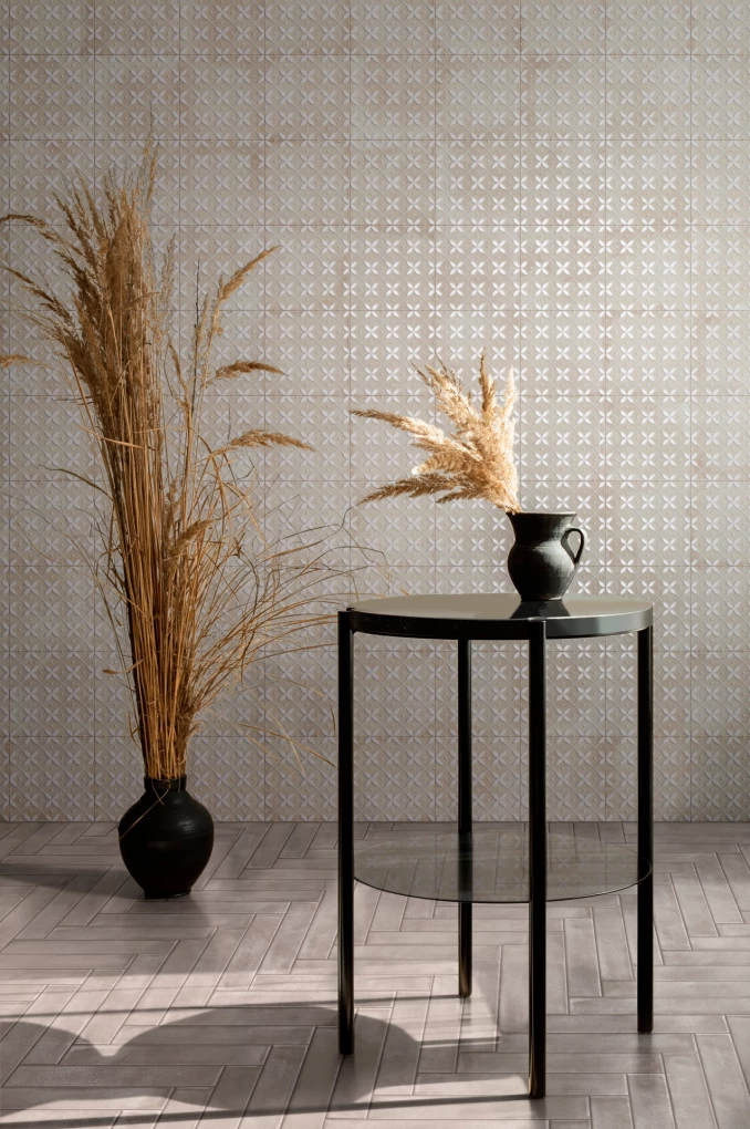 AMURI decoro zucchero avorio 20x20 E12 06
